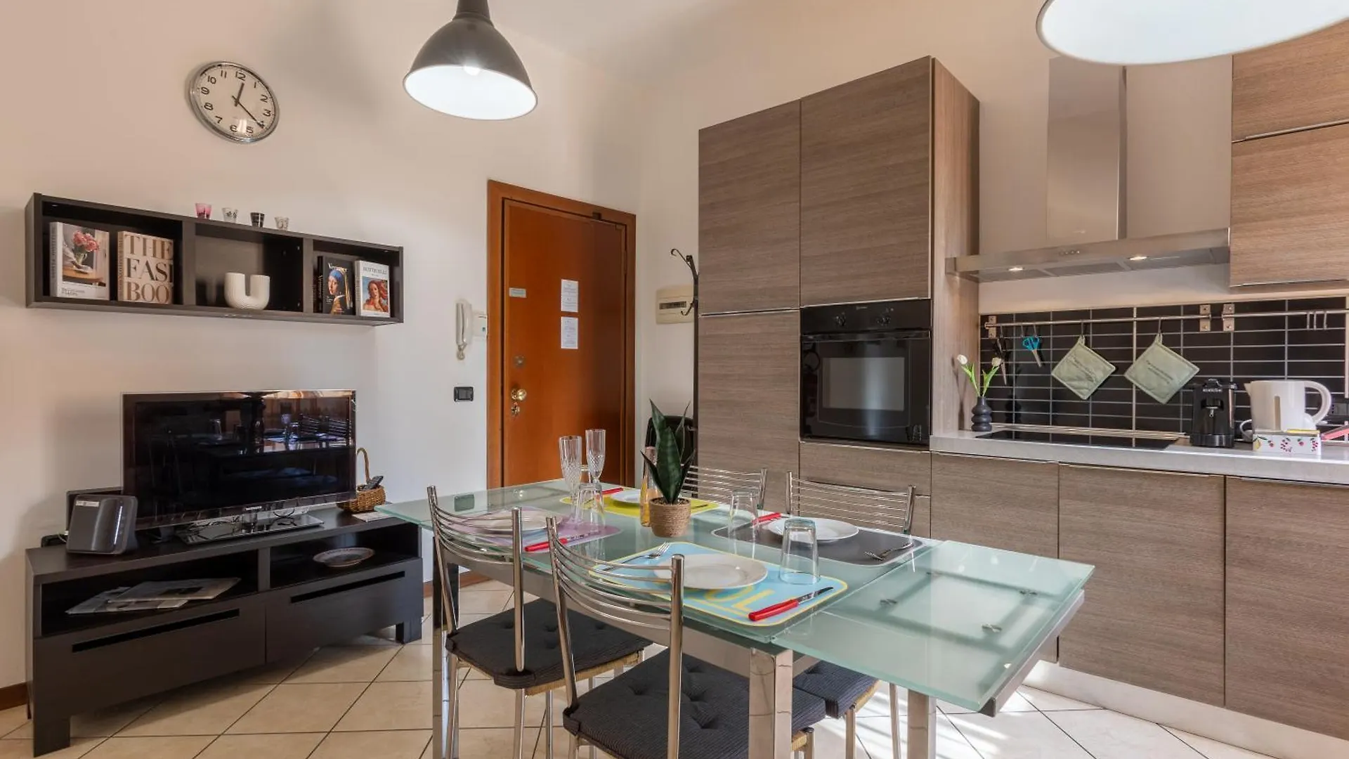 Mart House Apartment Milan 0*,  Italy